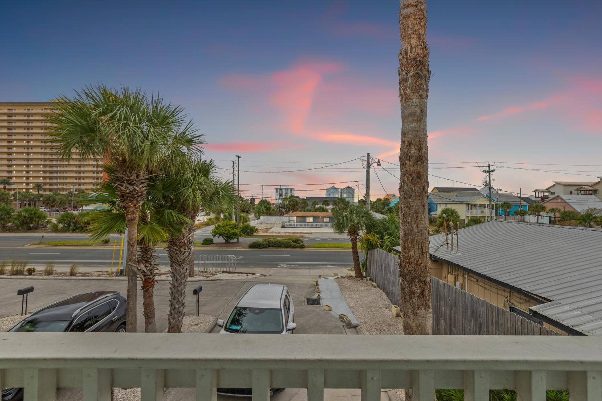 Sago By The Sea: 2-Bed, 25-Bath Retreat Steps From The Beach, Sleeps 7! Villa Panama City Beach Exterior photo