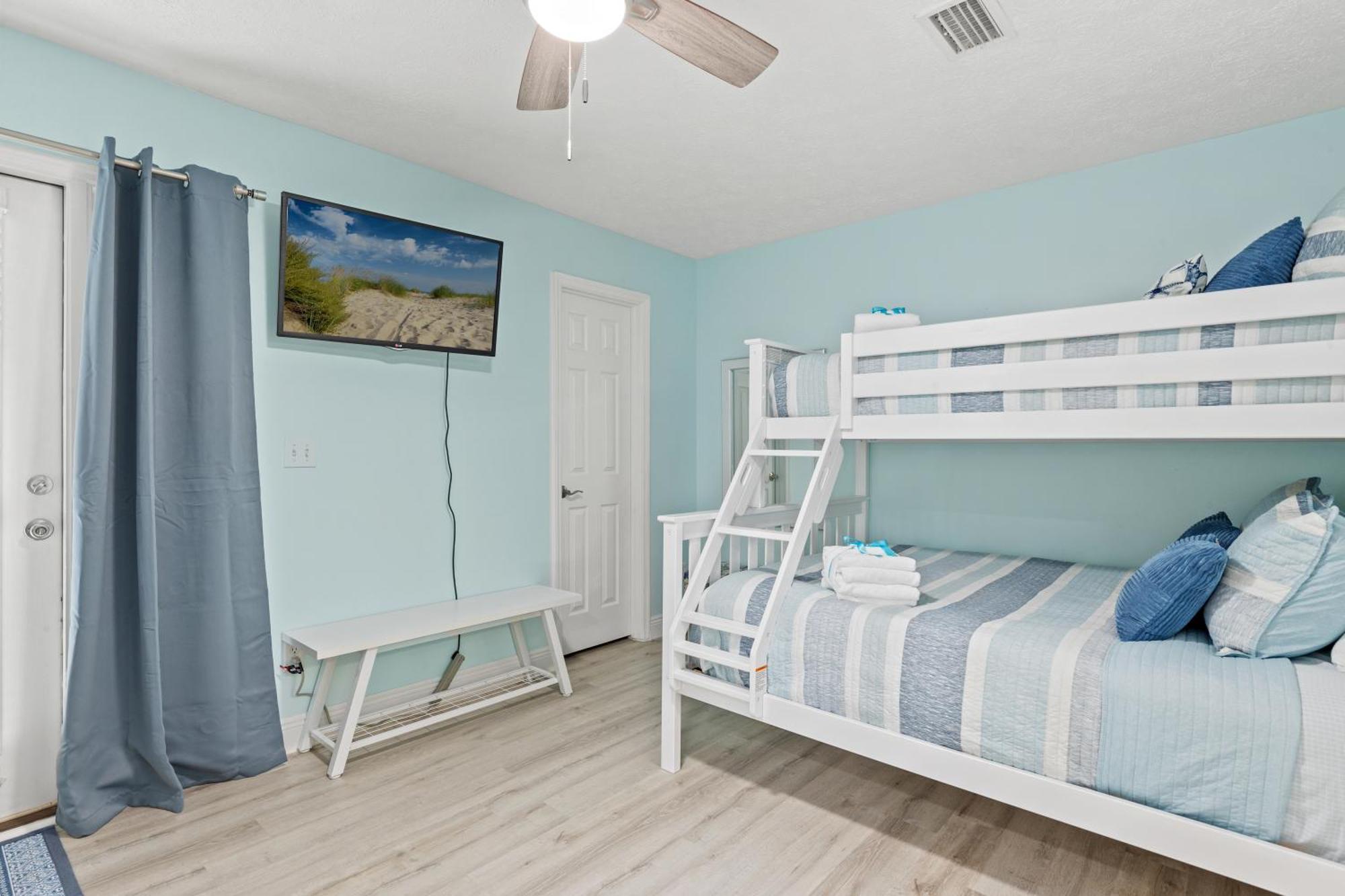 Sago By The Sea: 2-Bed, 25-Bath Retreat Steps From The Beach, Sleeps 7! Villa Panama City Beach Exterior photo